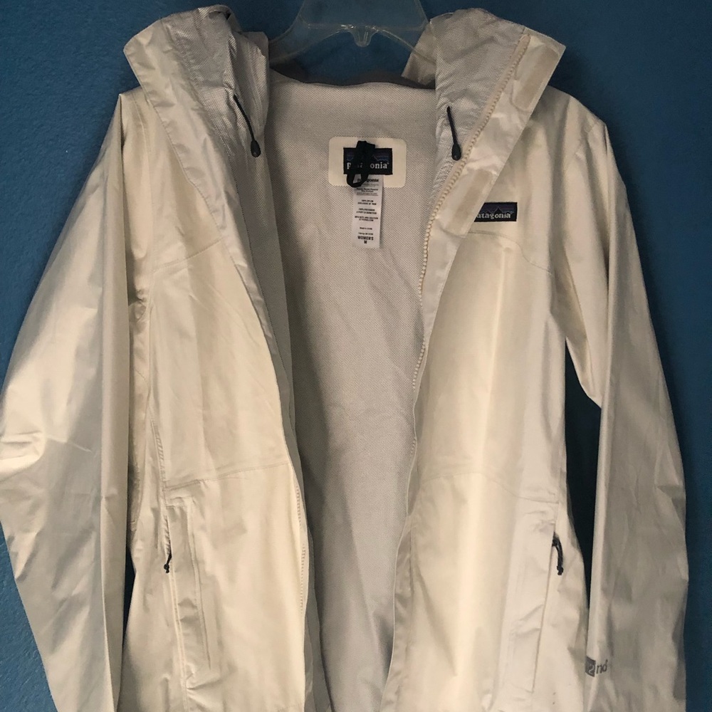 Patagonia windbreaker